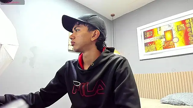 Snapshot of markbowie chatting on 09-30-25, 11:26 markbowie online show from 09-30-25, 11:26