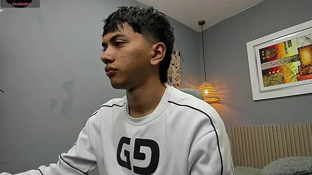 Snapshot of markbowie chatting on 10-08-25, 11:19 markbowie online show from 10-08-25, 11:19