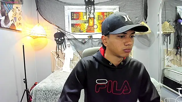 Snapshot of markbowie chatting on 10-20-25, 12:38 markbowie online show from 10-20-25, 12:38