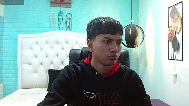 Snapshot of markbowie chatting on 11-09-25, 12:25 markbowie online show from 11-09-25, 12:25