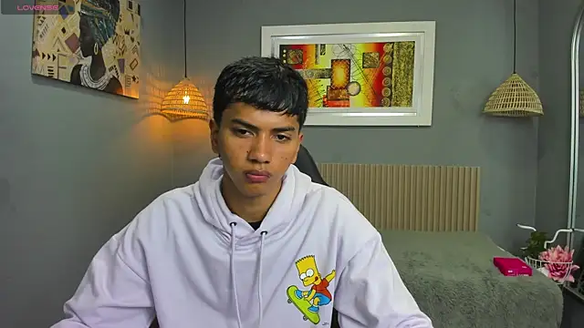 Snapshot of markbowie chatting on 11-12-25, 11:43 markbowie online show from 11-12-25, 11:43