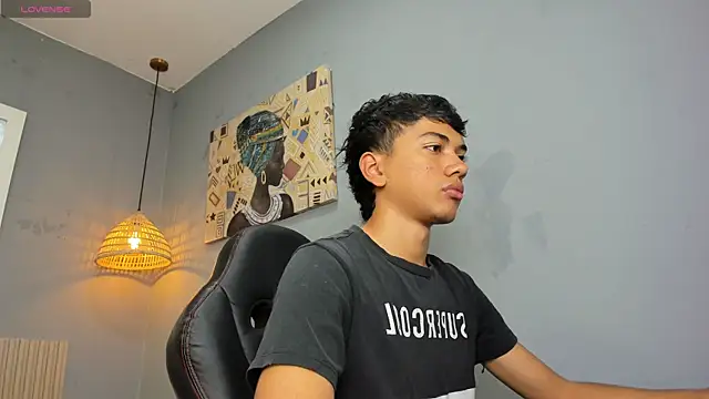 Snapshot of markbowie chatting on 11-19-25, 11:32 markbowie online show from 11-19-25, 11:32