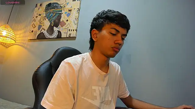 Snapshot of markbowie chatting on 11-25-25, 11:54 markbowie online show from 11-25-25, 11:54