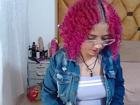 CATTALINAHOT online show from 04-16-26, 03:40