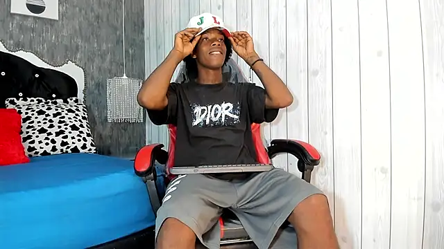 Cam Brown online show from 10-24-25, 04:09