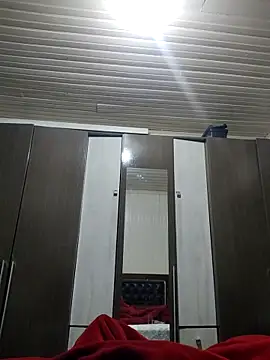 Snapshot of Gustavo198045 chatting on 10-31-25, 02:12 Gustavo198045 online show from 10-31-25, 02:12