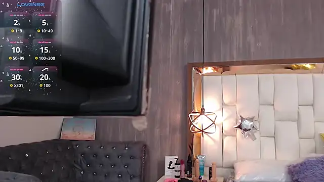 Foxxy Doll online show from 11-21-25, 09:13