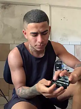 Snapshot of Novindot23cm chatting on 11-06-25, 02:51 Novindot23cm online show from 11-06-25, 02:51