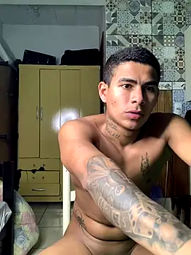 Snapshot of Novindot23cm chatting on 12-03-25, 02:04 Novindot23cm online show from 12-03-25, 02:04