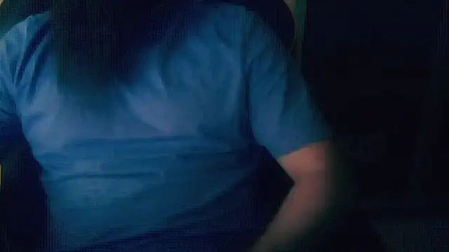 Snapshot of LondonMan1988 chatting on 09-17-25, 05:03 LondonMan1988 online show from 09-17-25, 05:03