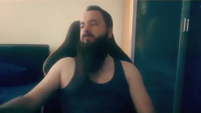 Snapshot of LondonMan1988 chatting on 10-24-25, 07:27 LondonMan1988 online show from 10-24-25, 07:27