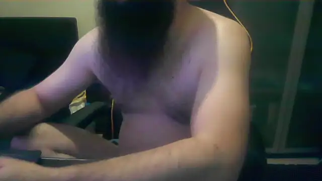 Snapshot of LondonMan1988 chatting on 11-12-25, 04:46 LondonMan1988 online show from 11-12-25, 04:46