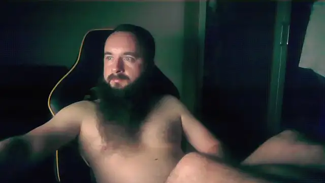 Snapshot of LondonMan1988 chatting on 11-18-25, 10:36 LondonMan1988 online show from 11-18-25, 10:36