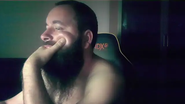 Snapshot of LondonMan1988 chatting on 11-22-25, 08:13 LondonMan1988 online show from 11-22-25, 08:13