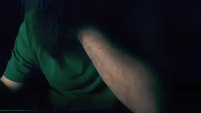 Snapshot of LondonMan1988 chatting on 12-01-25, 03:50 LondonMan1988 online show from 12-01-25, 03:50