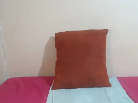 GlowGoddessxx online show from 09-12-25, 12:16