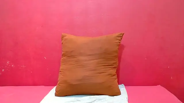 GlowGoddessxx online show from 10-27-25, 02:59