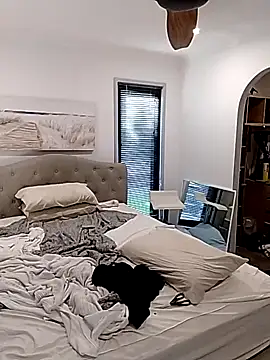 iamthepublickmasterbater online show from 10-08-25, 09:45