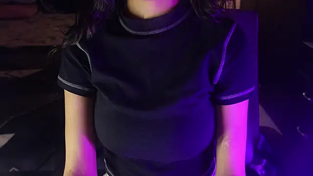 NidhiChandra online show from 11-13-25, 08:57