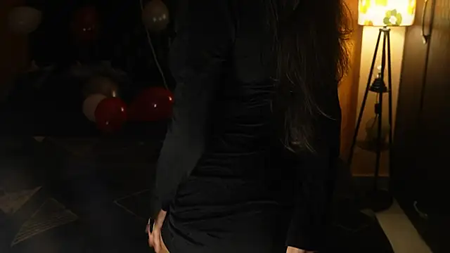 NidhiChandra online show from 11-24-25, 08:58