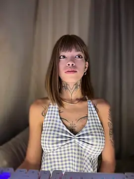 Snapshot of Sugarcandyyy chatting on 04-23-26, 03:58 Sugarcandyyy online show from 04-23-26, 03:58