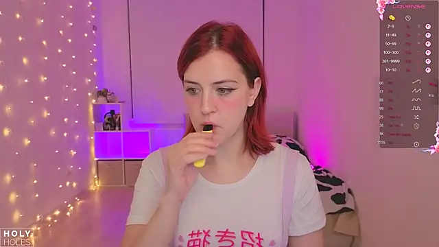 bananasgirl online show from 11-15-25, 05:20