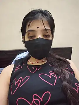 Snapshot of Princess_payal chatting on 06-19-26, 04:00 Princess payal online show from 06-19-26, 04:00