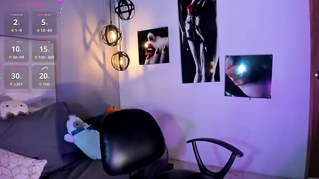 Nicollee Heart online show from 10-29-25, 02:41