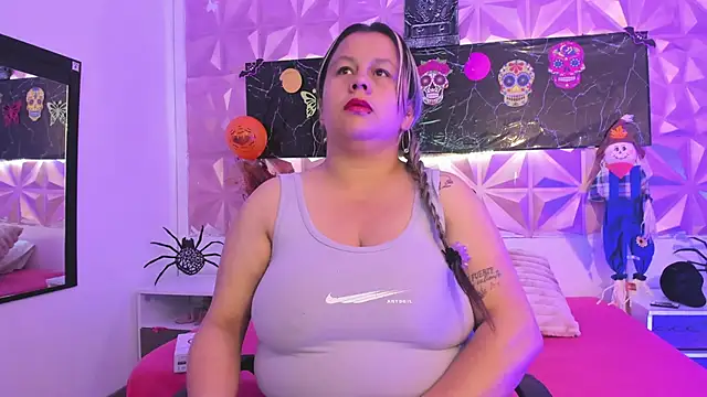 Snapshot of Scarlet_fx chatting on 10-18-25, 04:08 Scarlet fx online show from 10-18-25, 04:08
