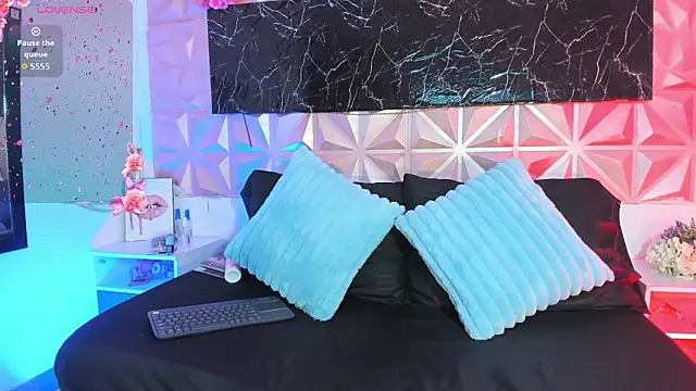 Scarlet fx online show from 02-05-26, 12:54