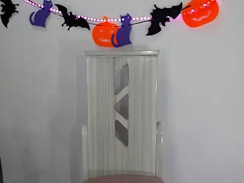 Snapshot of dulceeee_mariiaa chatting on 10-17-25, 03:31 dulceeee mariiaa online show from 10-17-25, 03:31