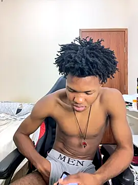 Snapshot of eunegrao chatting on 10-09-25, 01:36 eunegrao online show from 10-09-25, 01:36