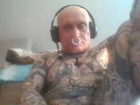 Snapshot of object857 chatting on 03-09-25, 07:23 object857 online show from 03-09-25, 07:23