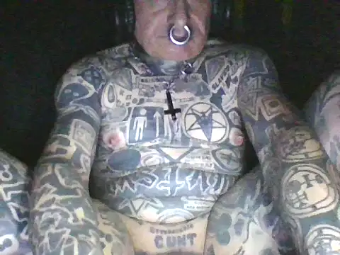 Snapshot of object857 chatting on 10-14-25, 12:44 object857 online show from 10-14-25, 12:44