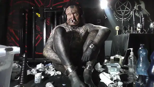 Snapshot of object857 chatting on 04-14-26, 08:31 object857 online show from 04-14-26, 08:31