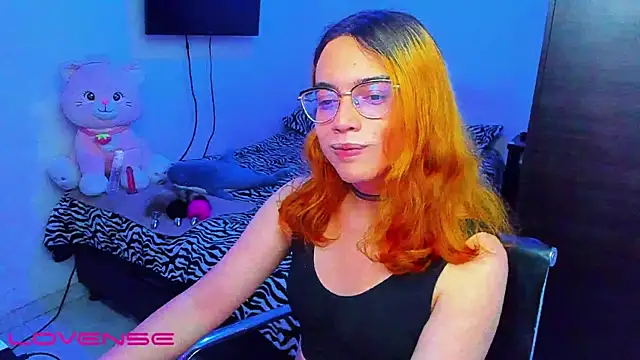 Snapshot of lillykittyy chatting on 11-04-25, 12:32 lillykittyy online show from 11-04-25, 12:32