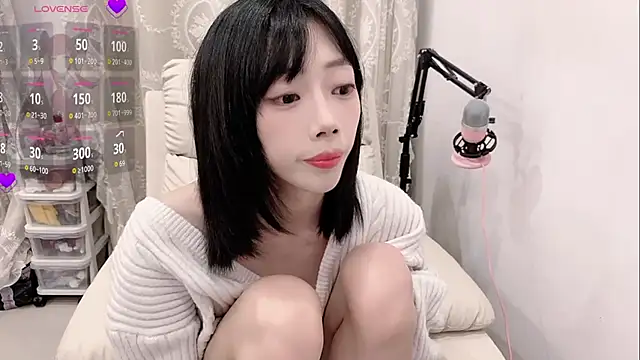 tuantuanle online show from 03-12-26, 03:07