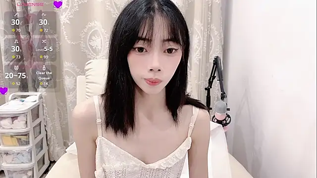 Snapshot of tuantuanle chatting on 07-05-26, 03:19 tuantuanle online show from 07-05-26, 03:19