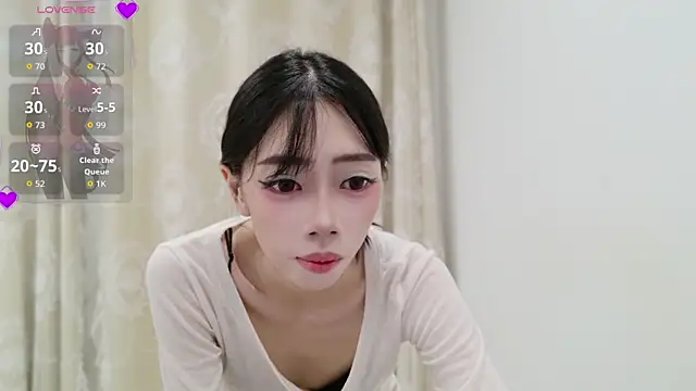 Snapshot of tuantuanle chatting on 07-08-26, 05:06 tuantuanle online show from 07-08-26, 05:06