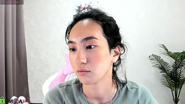 FlirtyAura online show from 11-10-25, 03:16