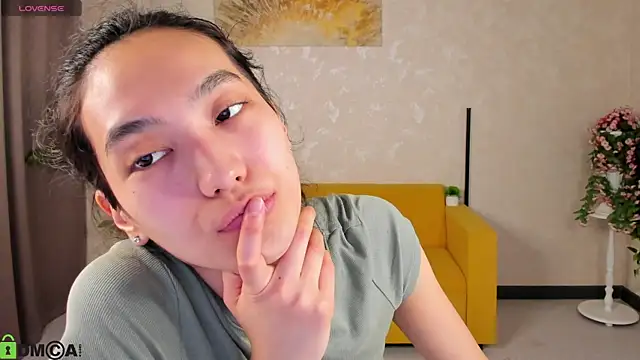 FlirtyAura online show from 04-02-26, 03:37