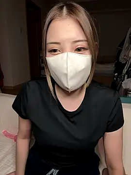 Snapshot of _Kaori chatting on 10-16-25, 04:08  Kaori online show from 10-16-25, 04:08