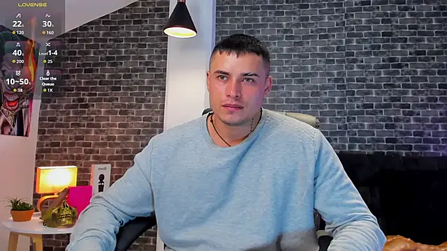 Snapshot of connorsmiith chatting on 09-10-25, 01:11 connorsmiith online show from 09-10-25, 01:11