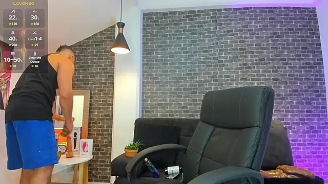 Snapshot of connorsmiith chatting on 09-28-25, 12:38 connorsmiith online show from 09-28-25, 12:38