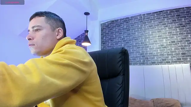 Snapshot of connorsmiith chatting on 02-18-26, 11:06 connorsmiith online show from 02-18-26, 11:06