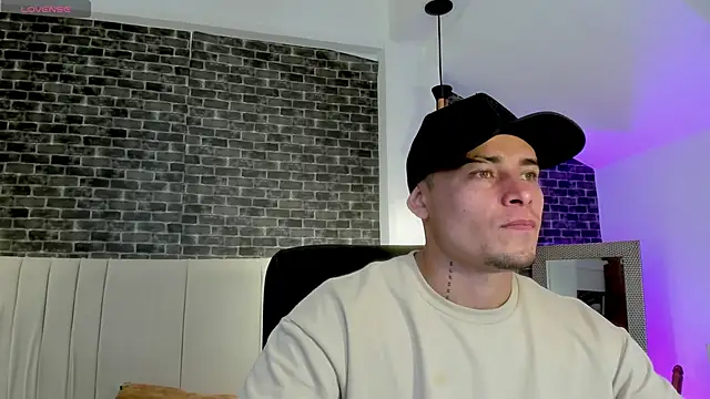 Snapshot of connorsmiith chatting on 02-25-26, 03:54 connorsmiith online show from 02-25-26, 03:54