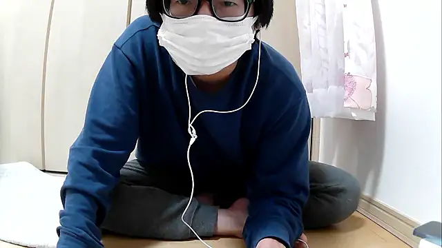 Snapshot of kyoron chatting on 04-04-26, 02:03 kyoron online show from 04-04-26, 02:03