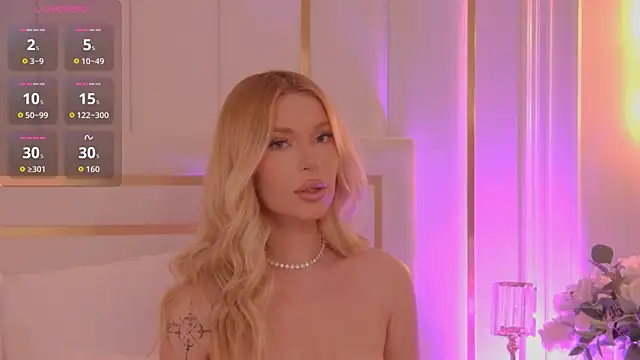 Snapshot of AriellaMelo chatting on 10-12-25, 05:39 AriellaMelo online show from 10-12-25, 05:39