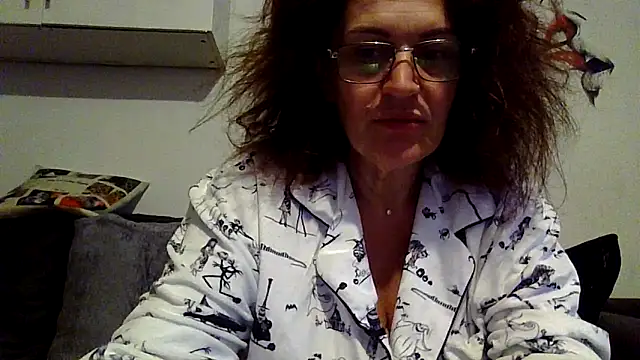 RubyyRosee online show from 04-12-26, 05:34