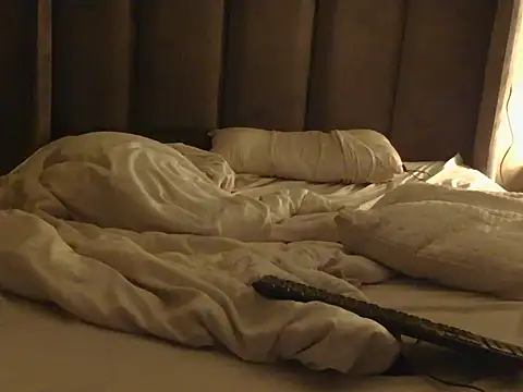 Ivysol online show from 10-04-25, 03:37